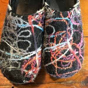 Dansko Scribble Confetti Yarn Wool Clogs